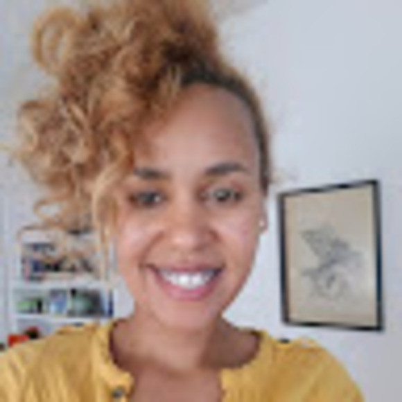 Meet your Posher, Senait - Picture 1 of 1